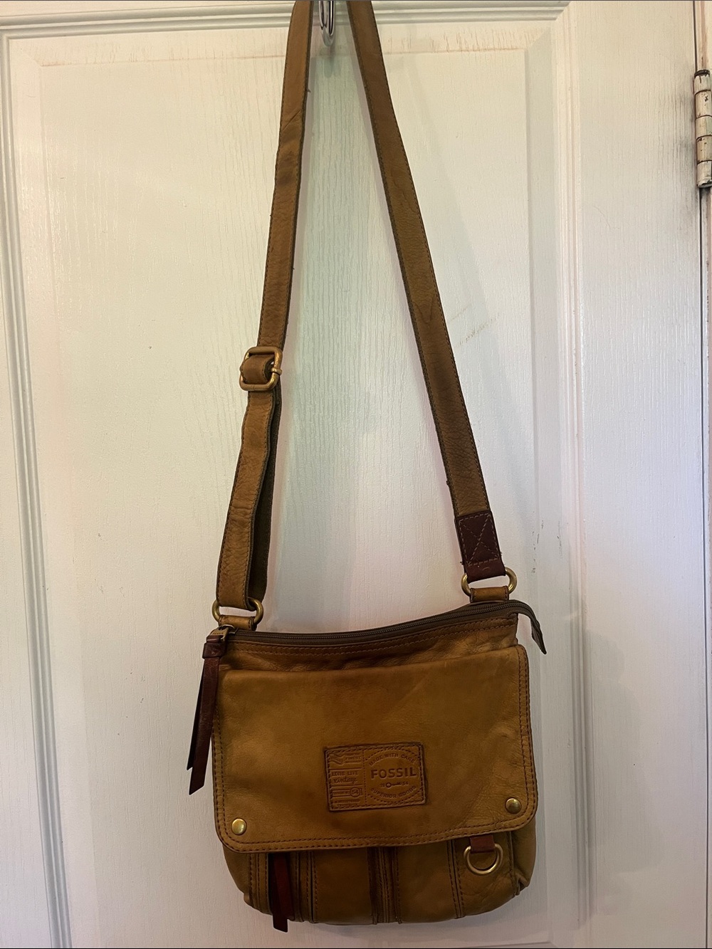 Fossil Brown/Tan Leather Messenger Crossbody Bag